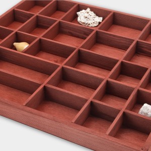 Drewniany organizer na miniatury 28 przegródek – bordo, ręcznie robiony